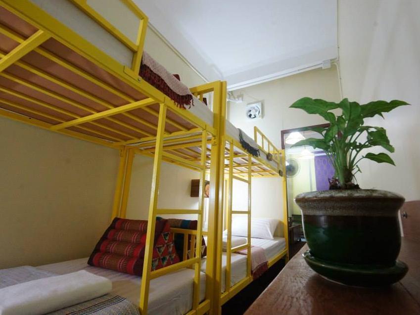 Hostel Baan Bovorn Bangkok Exterior foto